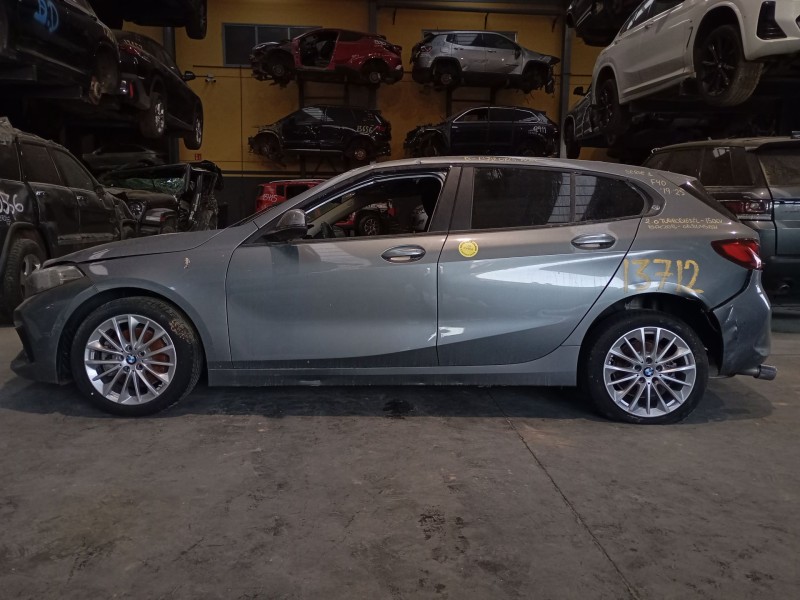 bmw 1 (f40) del año 2024