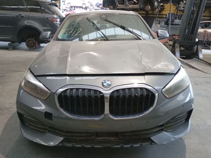 bmw 1 (f40) del año 2024