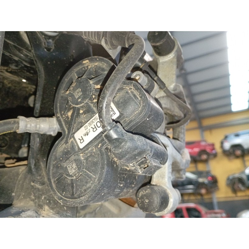 Recambio de pinza freno trasera derecha para bmw 1 (f40) 118 d referencia OEM IAM 154368002  