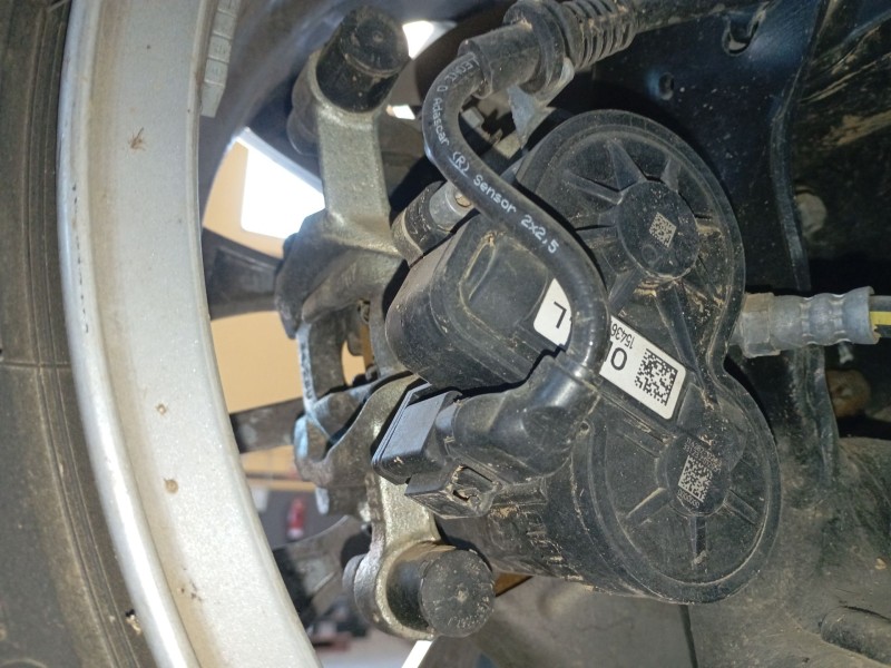 Recambio de pinza freno trasera izquierda para bmw 1 (f40) 118 d referencia OEM IAM 154367902  