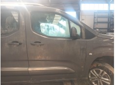 PUERTA DELANTERA DERECHA 