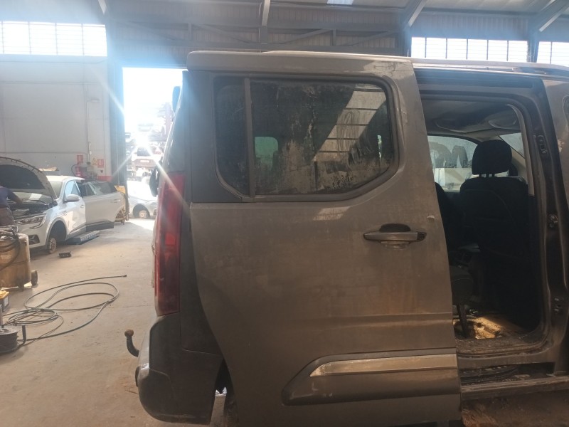 Recambio de puerta lateral corredera derecha para toyota proace city verso monospace (bky_) 1.2 vvt-i 130 (bkynp) referencia OEM