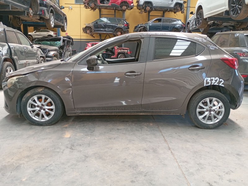 mazda 2 hatchback (dl, dj) del año 2016