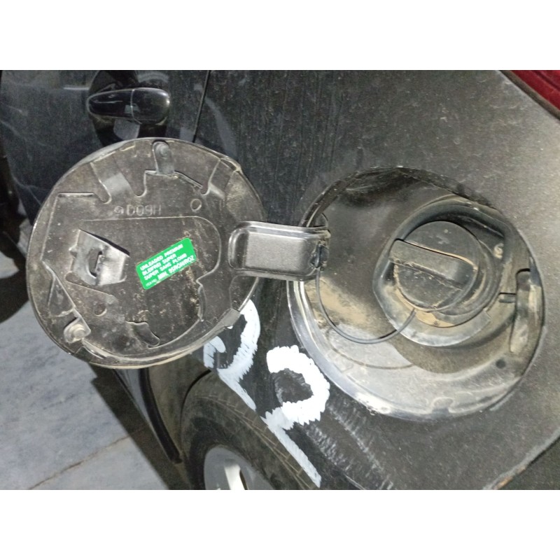 Recambio de tapa exterior combustible para mazda 2 hatchback (dl, dj) 1.5 skyactiv-g referencia OEM IAM   