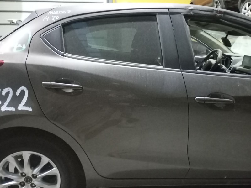 Recambio de puerta trasera derecha para mazda 2 hatchback (dl, dj) 1.5 skyactiv-g referencia OEM IAM   