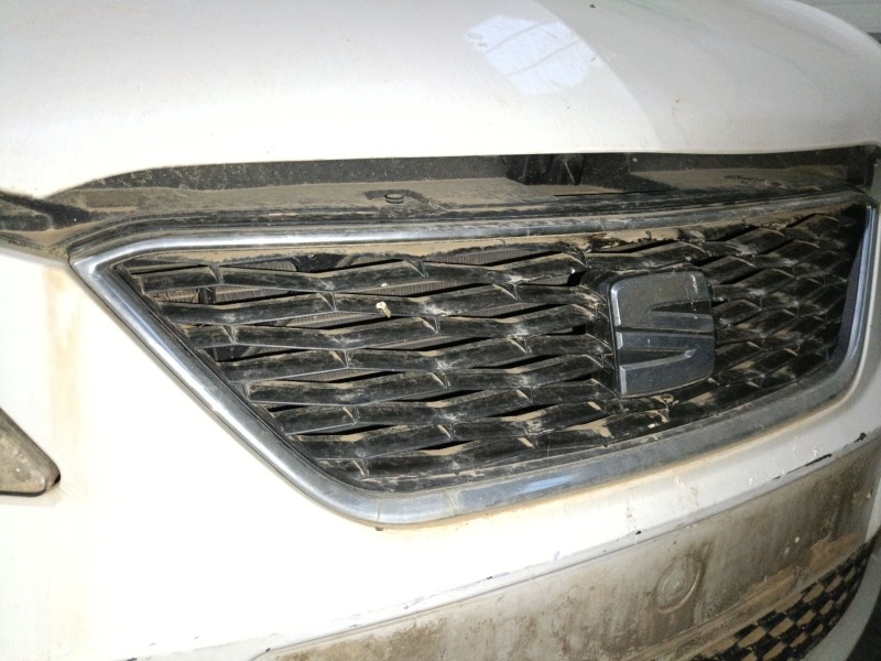 Recambio de rejilla delantera para seat ibiza iv (6j5, 6p1) 1.2 tsi referencia OEM IAM   