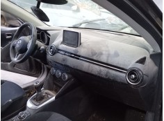 Recambio de salpicadero para mazda 2 hatchback (dl, dj) 1.5 skyactiv-g referencia OEM IAM   