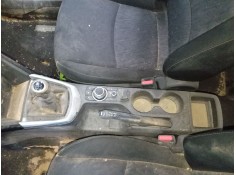Recambio de consola central para mazda 2 hatchback (dl, dj) 1.5 skyactiv-g referencia OEM IAM   