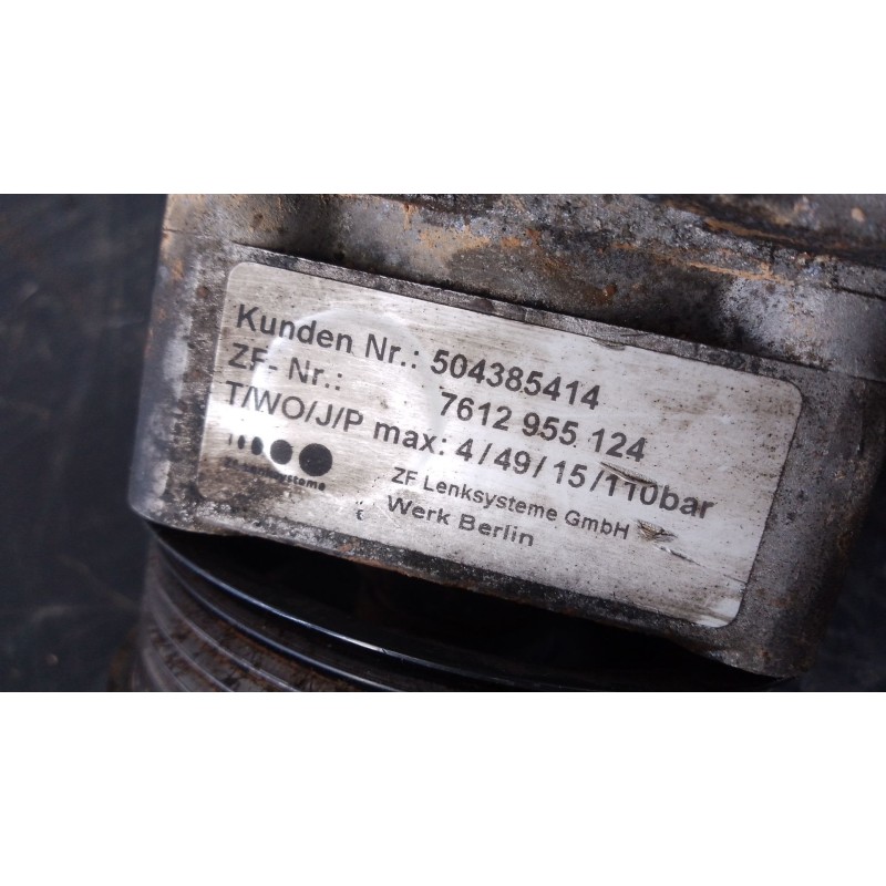 Recambio de bomba direccion para iveco daily vi caja/chasis 33s15, 35s15, 35c15 referencia OEM IAM   