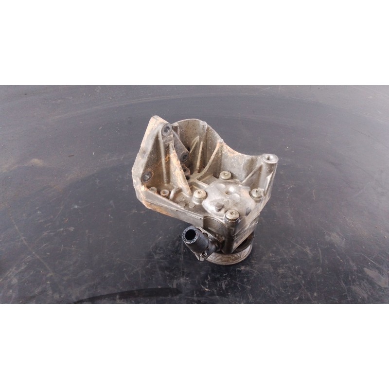 Recambio de bomba direccion para iveco daily vi caja/chasis 33s15, 35s15, 35c15 referencia OEM IAM   