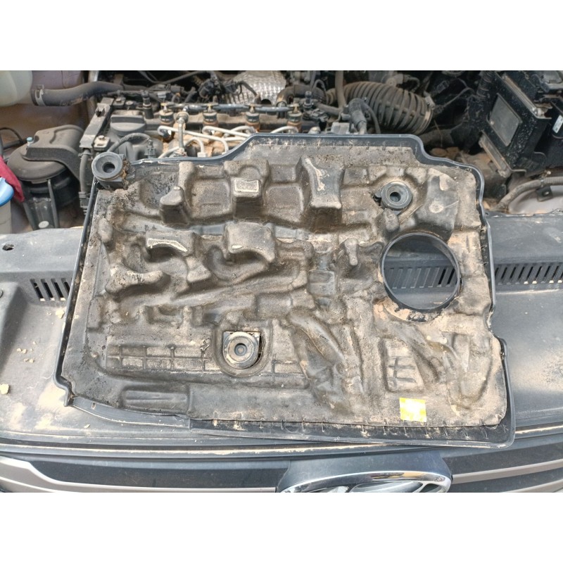 Recambio de tapa motor para hyundai tucson (tl, tle) 1.7 crdi referencia OEM IAM   