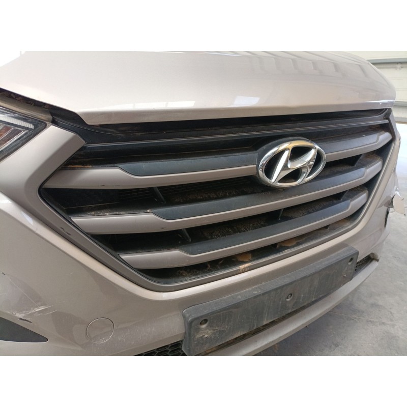 Recambio de rejilla delantera para hyundai tucson (tl, tle) 1.7 crdi referencia OEM IAM   