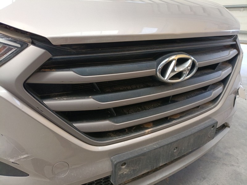 Recambio de rejilla delantera para hyundai tucson (tl, tle) 1.7 crdi referencia OEM IAM   