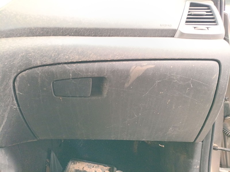 Recambio de guantera para hyundai tucson (tl, tle) 1.7 crdi referencia OEM IAM   