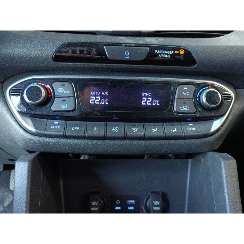 Recambio de mando climatizador para hyundai i30 (pde, pd, pden) 1.0 t-gdi referencia OEM IAM   
