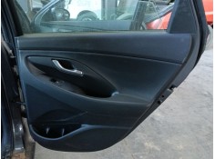 GUARNECIDO PUERTA TRASERA DERECHA 