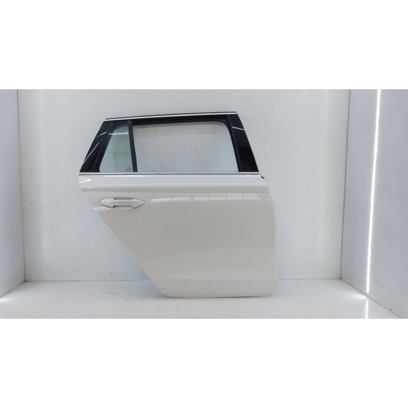 Recambio de puerta trasera derecha para skoda octavia iv combi (nx5, pv5) 2.0 tdi referencia OEM IAM   C1-A1-2