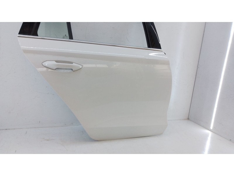 Recambio de puerta trasera derecha para skoda octavia iv combi (nx5, pv5) 2.0 tdi referencia OEM IAM   C1-A1-2