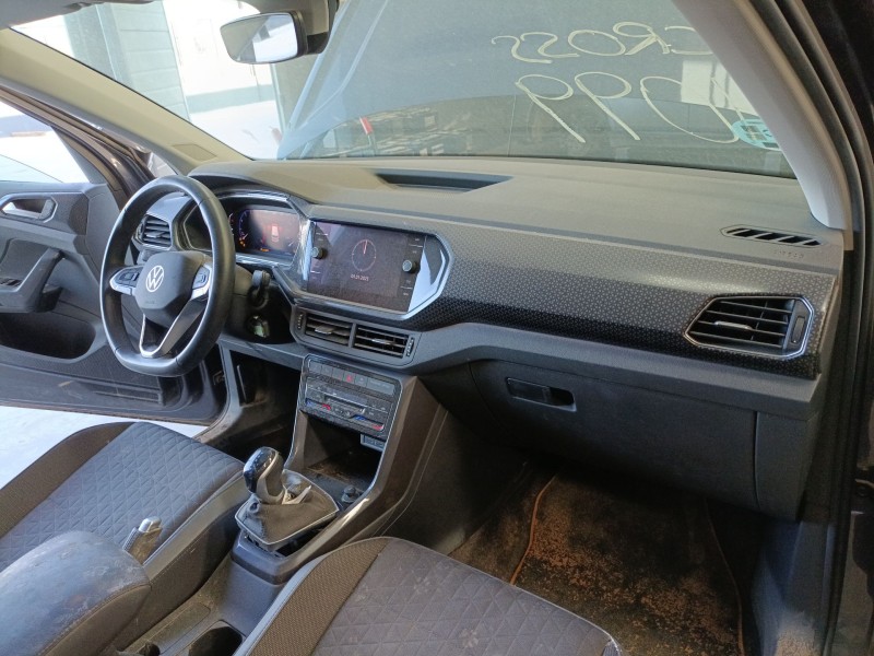 volkswagen t-cross (c11, d31) del año 2022