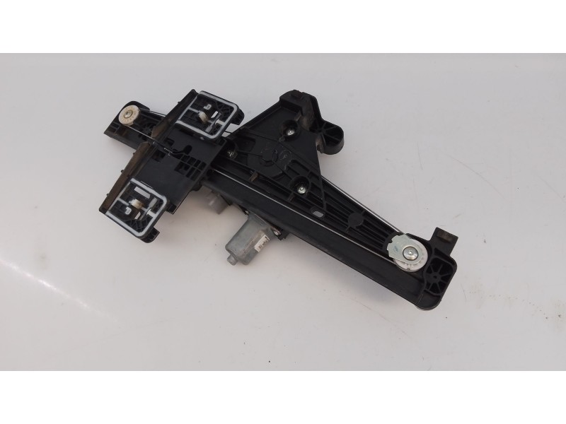 Recambio de elevalunas trasero izquierdo para peugeot 208 ii (ub_, up_, uw_, uj_) 1.2 puretech 100 referencia OEM IAM   