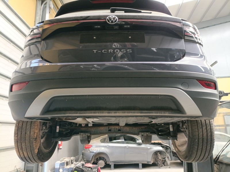 Recambio de paragolpes trasero para volkswagen t-cross (c11, d31) 1.0 tsi referencia OEM IAM   