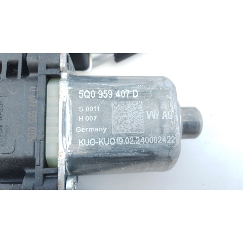 Recambio de elevalunas trasero izquierdo para volkswagen taigo (cs1) 1.0 tsi referencia OEM IAM   