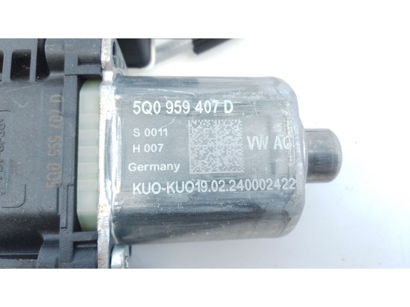 Recambio de elevalunas trasero izquierdo para volkswagen taigo (cs1) 1.0 tsi referencia OEM IAM   