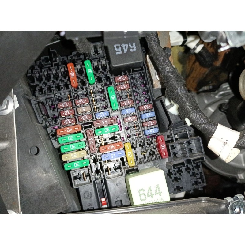 Recambio de caja reles / fusibles para volkswagen t-cross (c11, d31) 1.0 tsi referencia OEM IAM   