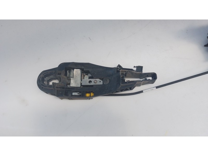 Recambio de cerradura puerta trasera izquierda para peugeot 308 active referencia OEM IAM   