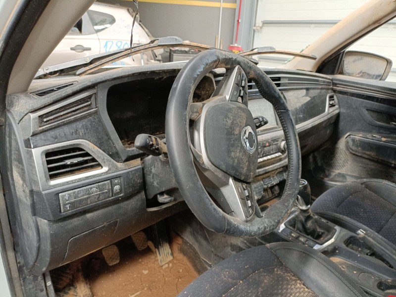 Recambio de salpicadero para ssangyong korando (c300) 1.5 e-xgdi referencia OEM IAM   