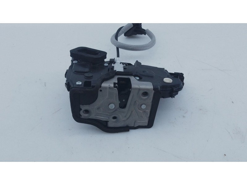 Recambio de cerradura puerta trasera izquierda para volkswagen taigo (cs1) 1.0 tsi referencia OEM IAM 10A839015B  