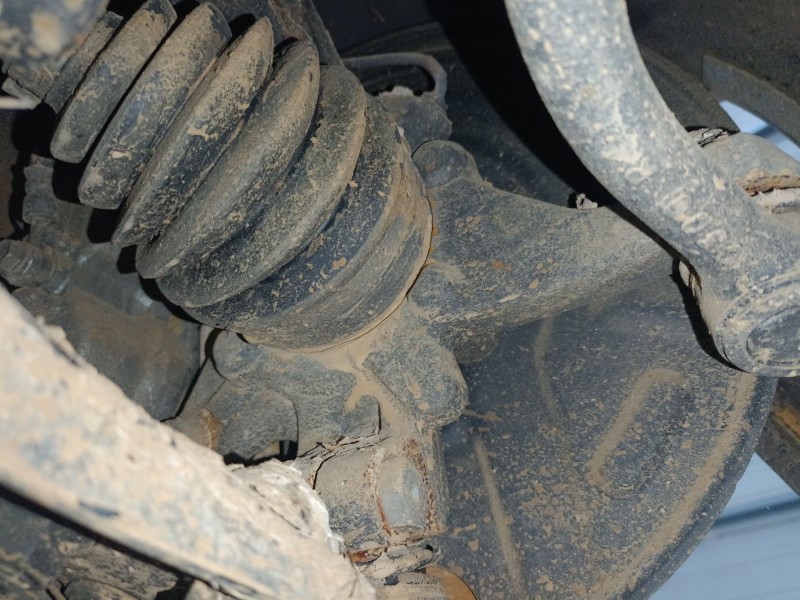 Recambio de mangueta delantera derecha para ssangyong korando (c300) 1.5 e-xgdi referencia OEM IAM   