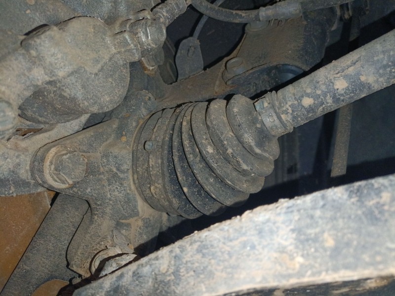 Recambio de mangueta delantera derecha para ssangyong korando (c300) 1.5 e-xgdi referencia OEM IAM   