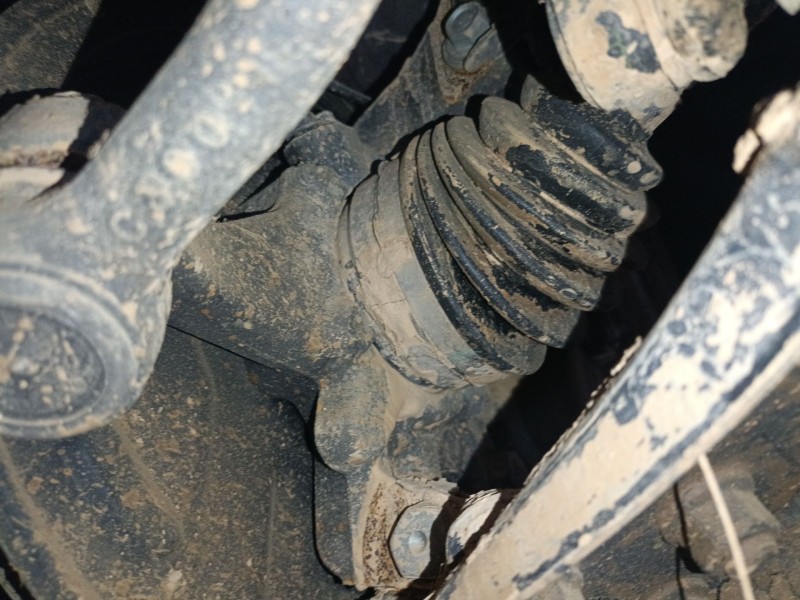 Recambio de mangueta delantera izquierda para ssangyong korando (c300) 1.5 e-xgdi referencia OEM IAM   