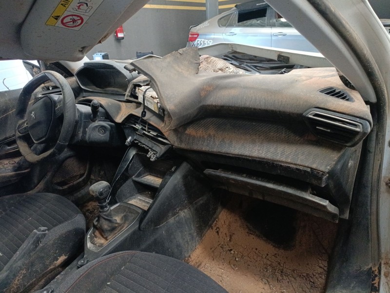 peugeot 2008 ii (ud_, us_, uy_, uj_, ur_, uc_) del año 2020