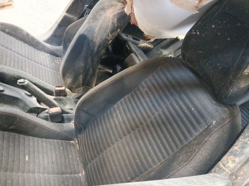 peugeot 2008 ii (ud_, us_, uy_, uj_, ur_, uc_) del año 2020