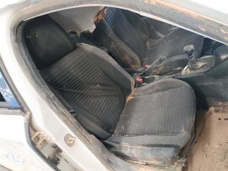 peugeot 2008 ii (ud_, us_, uy_, uj_, ur_, uc_) del año 2020