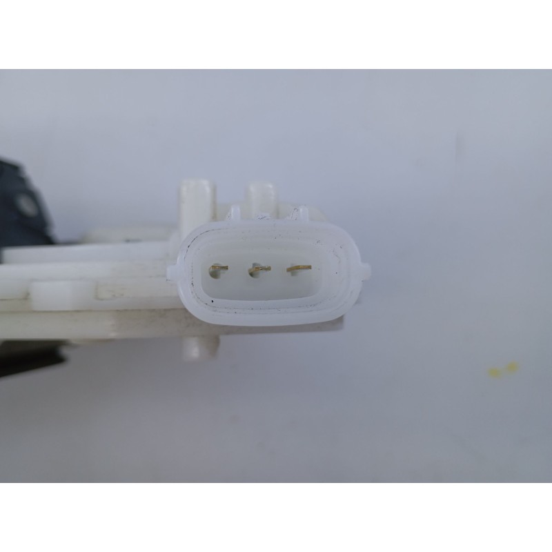 Recambio de cerradura maletero / porton para toyota yaris (_p13_) 1.5 hybrid (nhp130_) referencia OEM IAM   