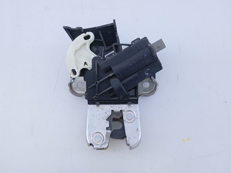 Recambio de cerradura maletero / porton para volkswagen passat lim. (362) advance bluemotion referencia OEM IAM 4F5827505D  