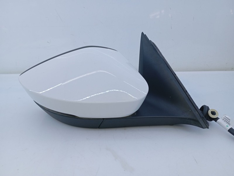 Recambio de retrovisor derecho electrico para skoda octavia iv combi (nx5, pv5) 2.0 tdi referencia OEM IAM 5E3857538  