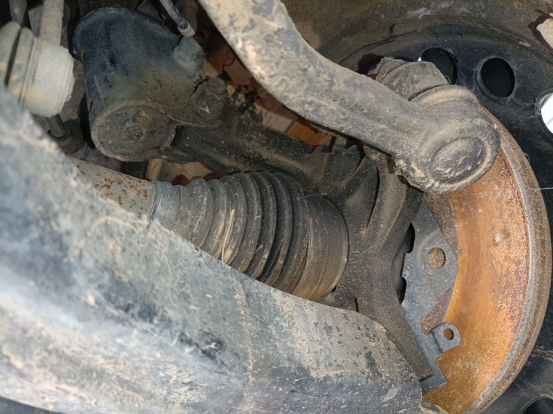 Recambio de mangueta delantera derecha para renault clio iv (bh_) 1.5 dci 75 referencia OEM IAM   