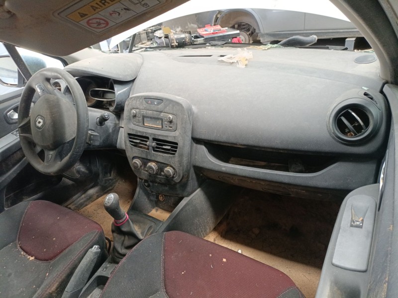 Recambio de salpicadero para renault clio iv (bh_) 1.5 dci 75 referencia OEM IAM   