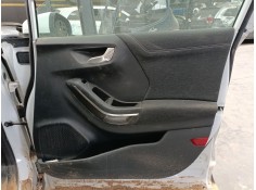 GUARNECIDO PUERTA DELANTERA DERECHA 