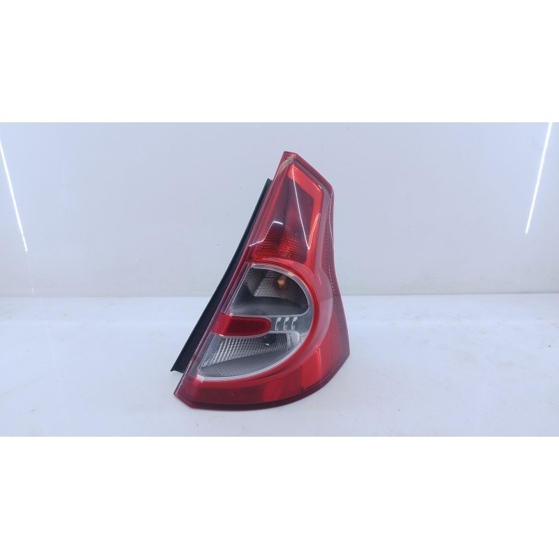 Recambio de piloto trasero derecho para dacia sandero laureate referencia OEM IAM   