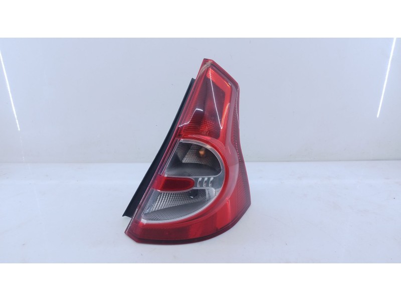 Recambio de piloto trasero derecho para dacia sandero laureate referencia OEM IAM   