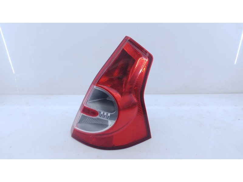 Recambio de piloto trasero derecho para dacia sandero laureate referencia OEM IAM   