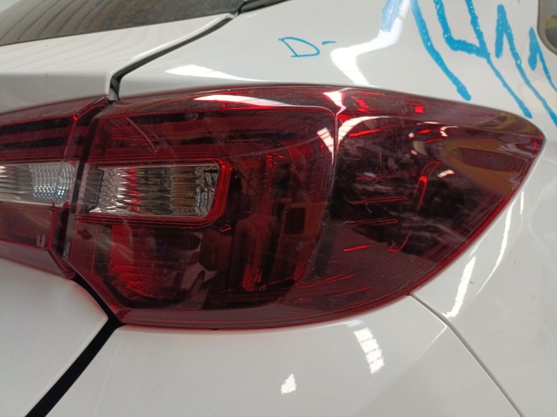 Recambio de piloto trasero derecho para opel grandland / grandland x (a18, p1uo) 1.5 turbo d (75) referencia OEM IAM   