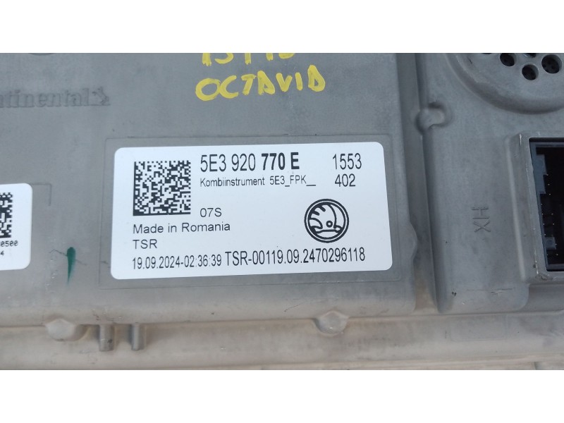 Recambio de cuadro instrumentos para skoda octavia iv nx3 vrs 2.0 tsi referencia OEM IAM 5E3920770E  