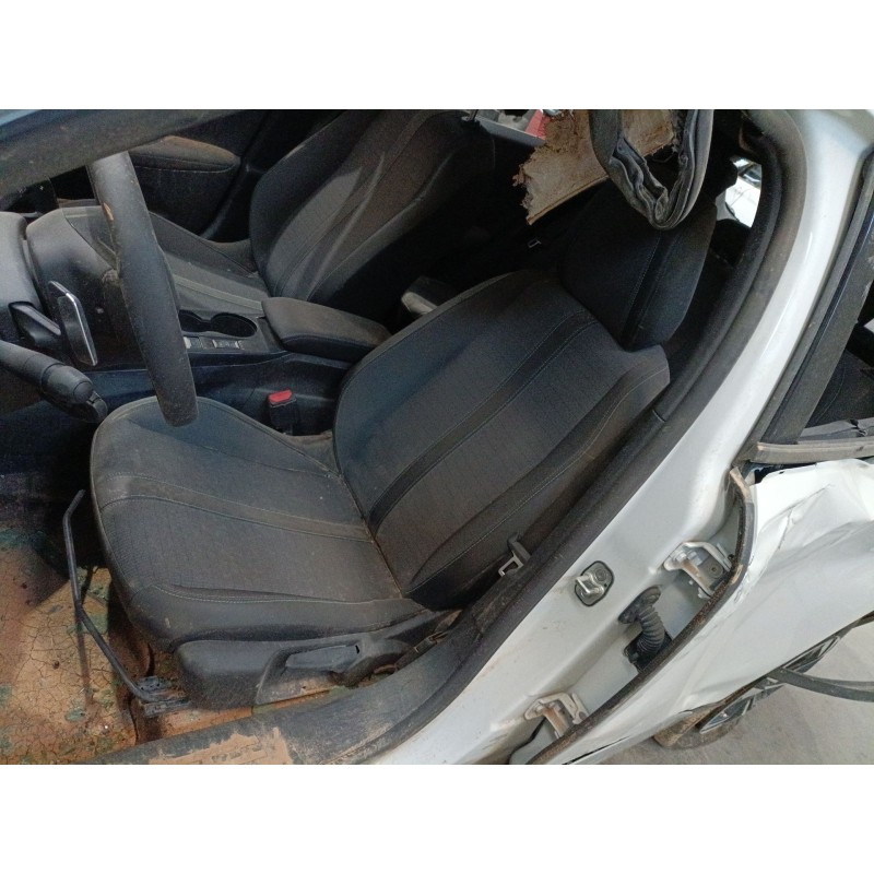 peugeot 2008 ii (ud_, us_, uy_, uj_, ur_, uc_) del año 2023