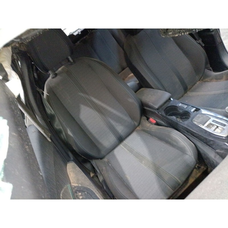 peugeot 2008 ii (ud_, us_, uy_, uj_, ur_, uc_) del año 2023